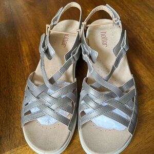 NIB HOTTER Maisie Nickle Metallic Leather sandals Size 10